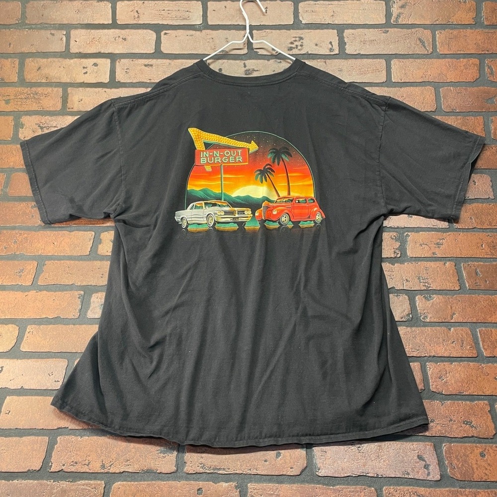 IN-N-Out Burger Black XXL Graphic Tee Sunset Mountains Cars Pre-shrunk - Picture 3 of 10